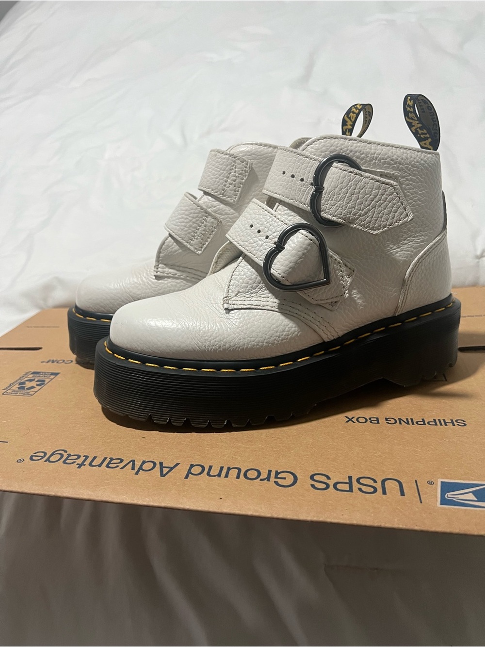Dr. Martens Devon Heart Platform Boot SZ. 7